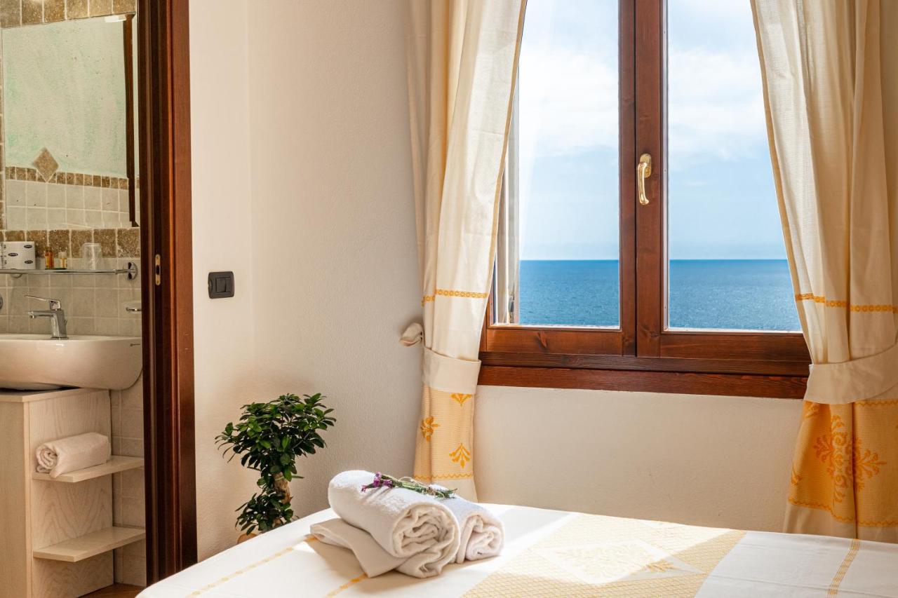 Hotel Trinita Dei Corsari Torre dei Corsari Bagian luar foto