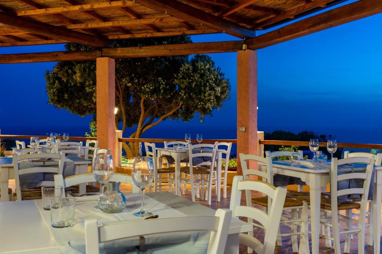 Hotel Trinita Dei Corsari Torre dei Corsari Bagian luar foto